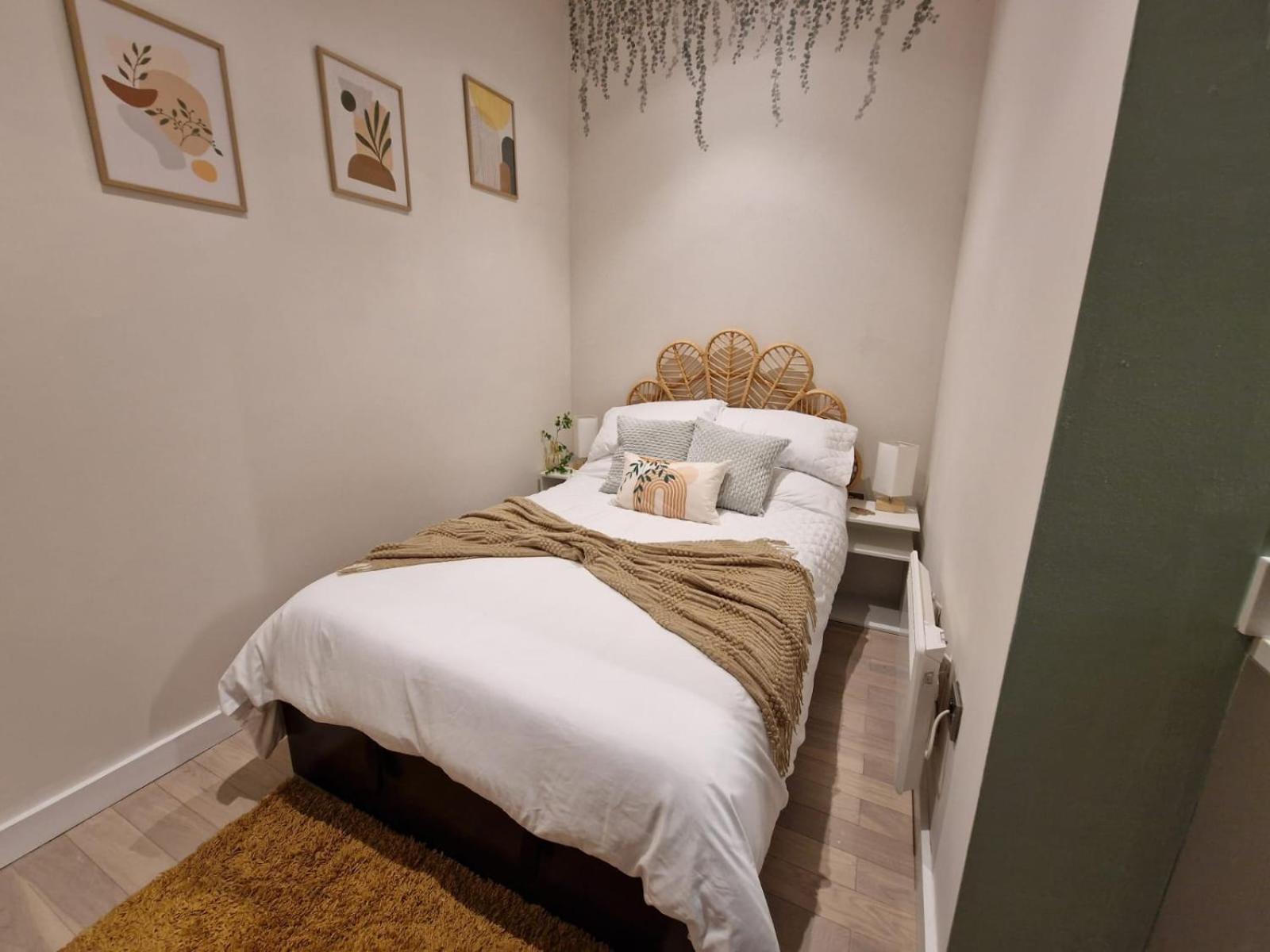 Liverpool Gem: Cozy Studio Retreat ภายนอก รูปภาพ