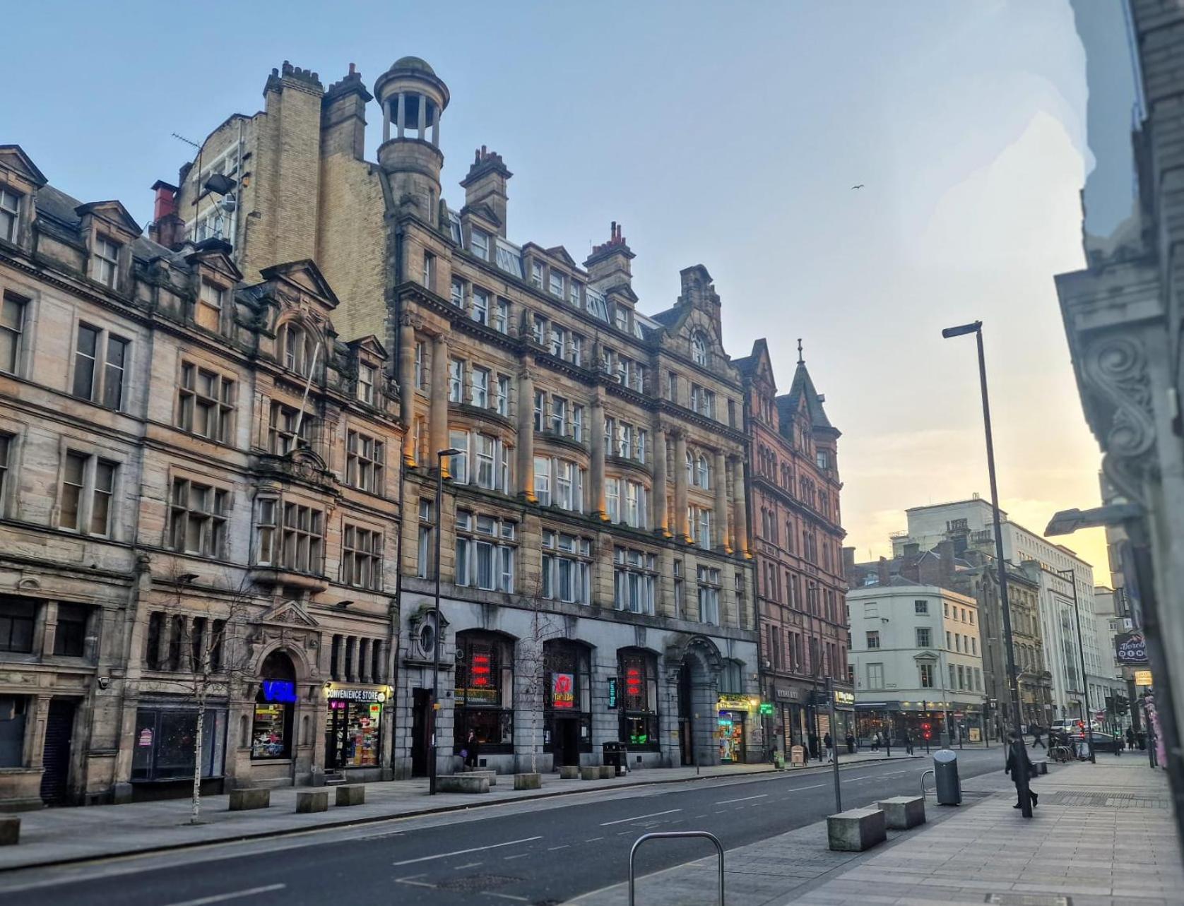 Liverpool Gem: Cozy Studio Retreat ภายนอก รูปภาพ